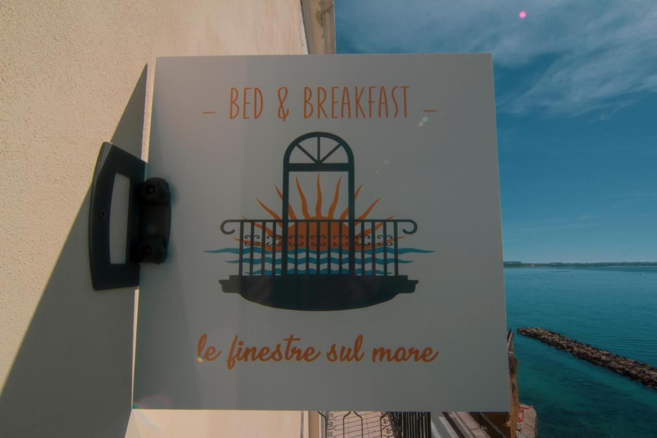 B&B Le Finestre Sul Mare Таранто Екстериор снимка