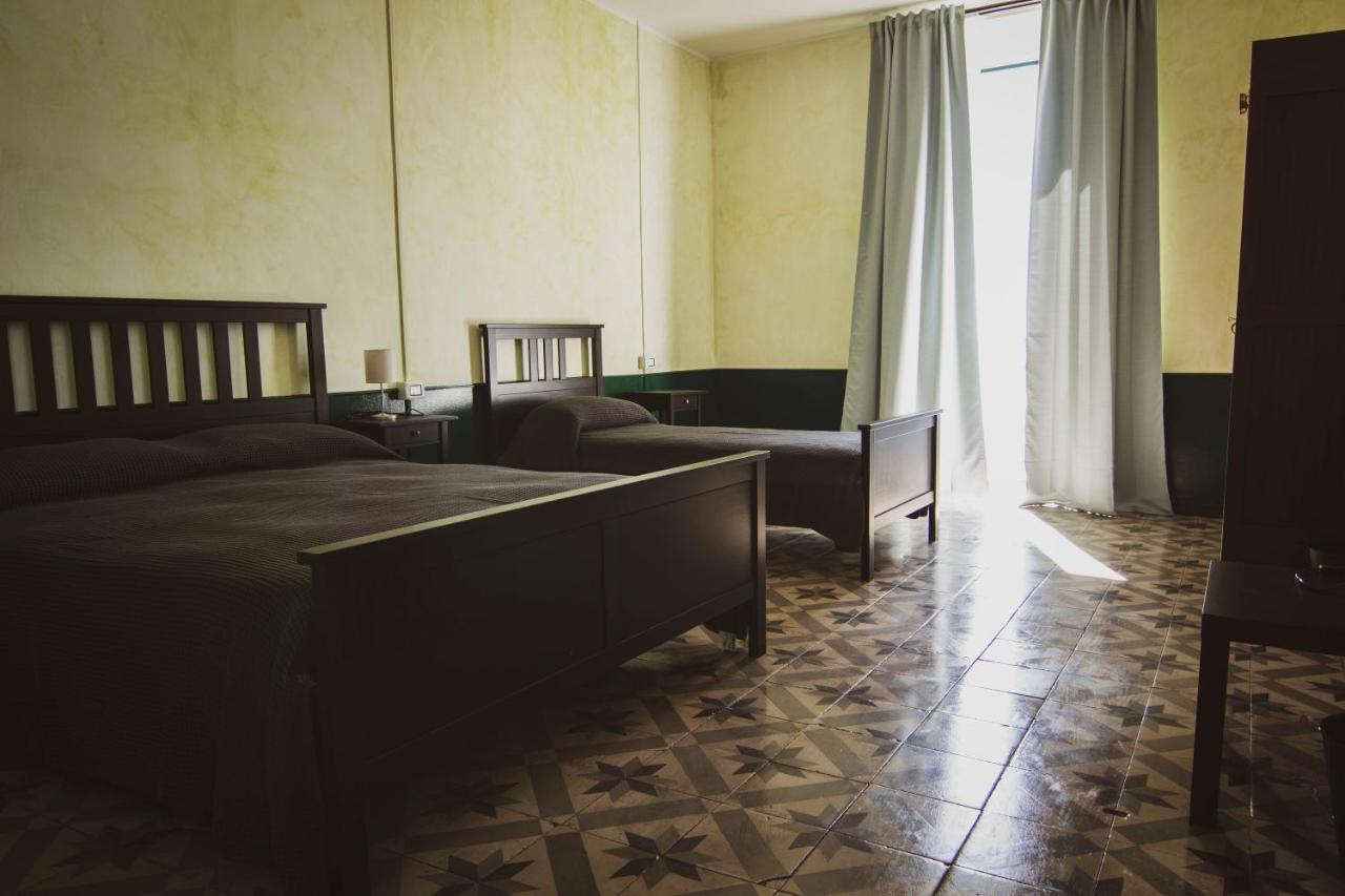 B&B Le Finestre Sul Mare Таранто Екстериор снимка