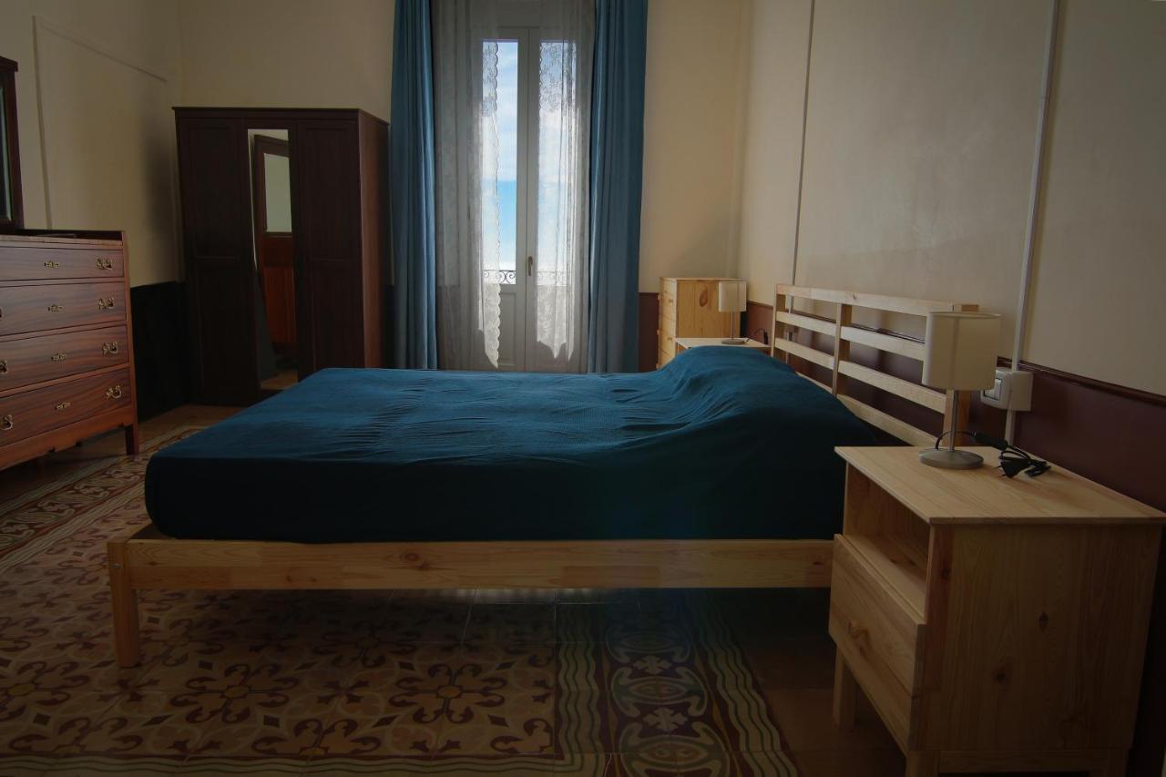 B&B Le Finestre Sul Mare Таранто Екстериор снимка