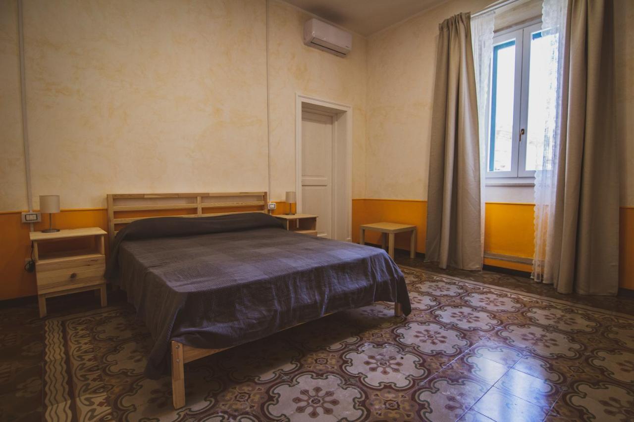 B&B Le Finestre Sul Mare Таранто Екстериор снимка