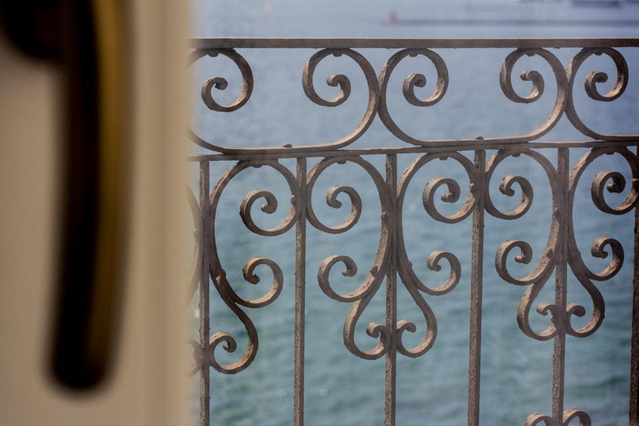B&B Le Finestre Sul Mare Таранто Екстериор снимка